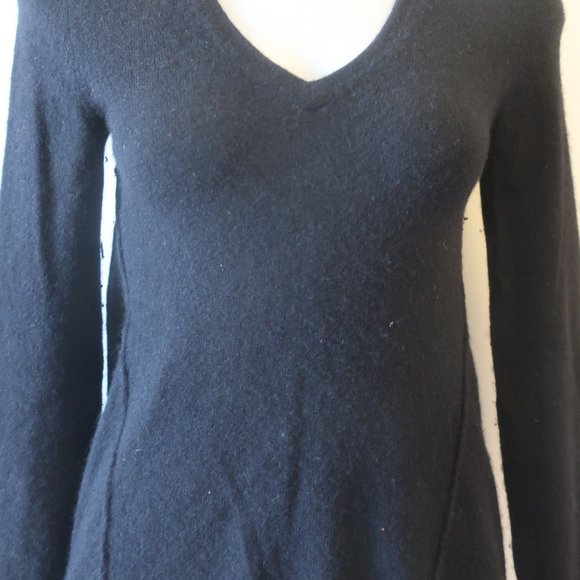Womens Scoop NYC Black V-Neck Cashmere Knit Sweater S * - Picture 4 of 14